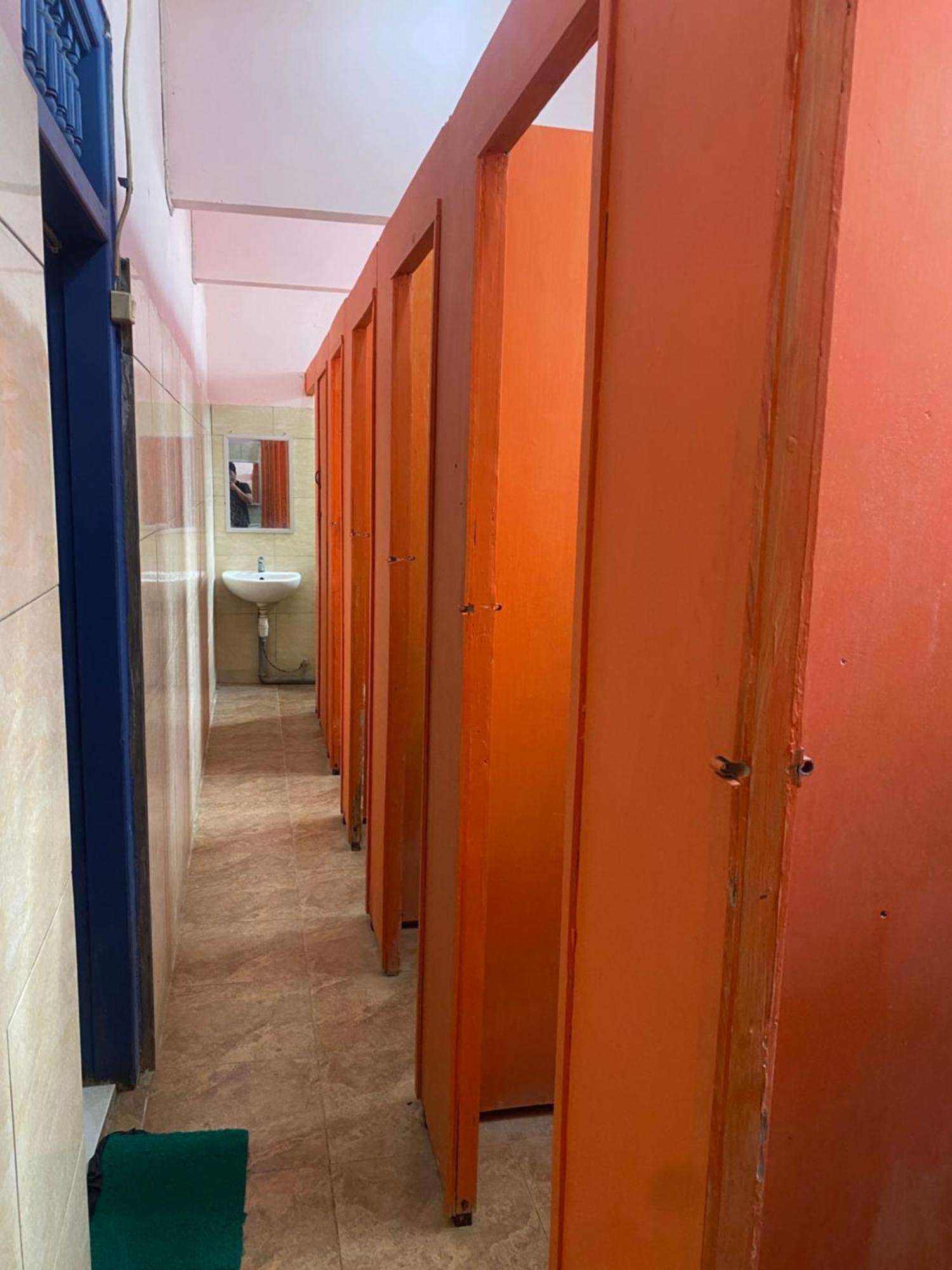 Cempaka Hostel Labuan Bajo Luaran gambar