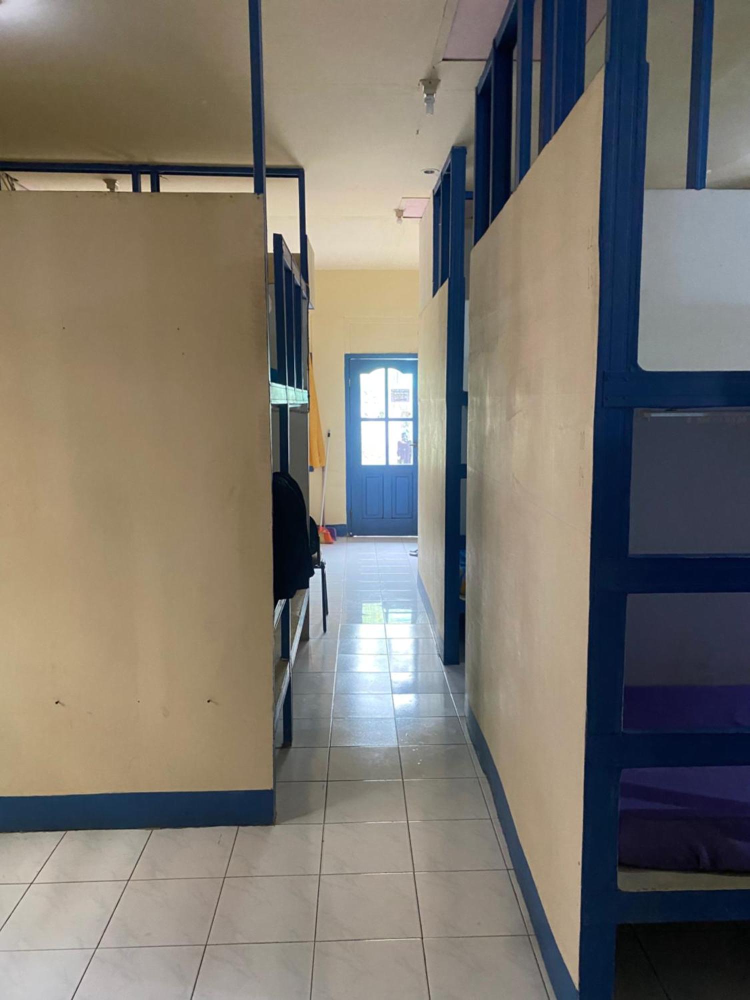 Cempaka Hostel Labuan Bajo Luaran gambar